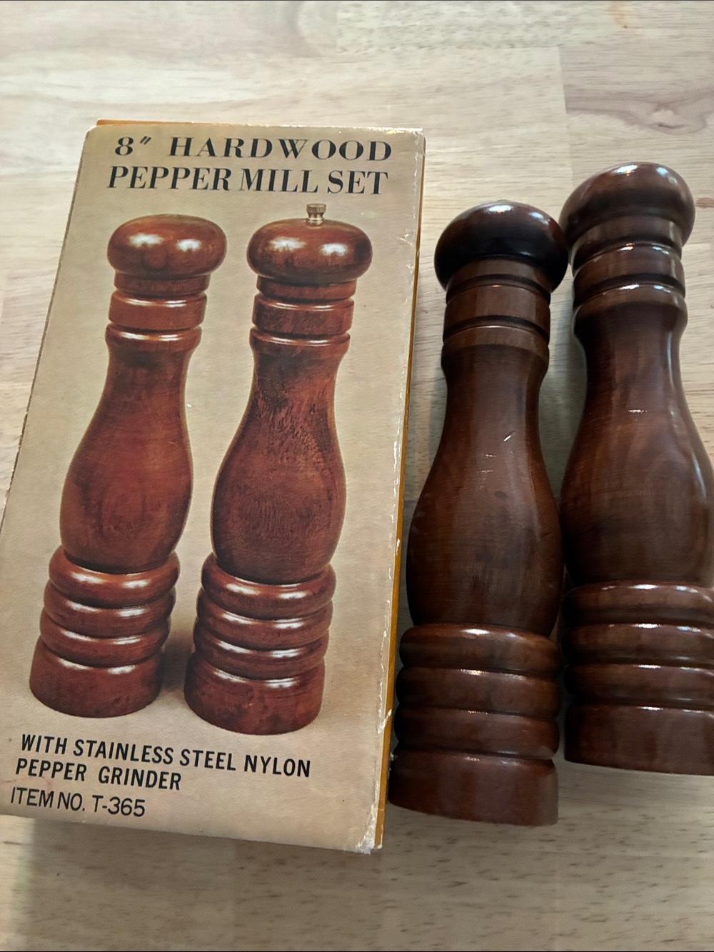 VTG Target 1983 Hardwood Salt Pepper Mill Set - Brown